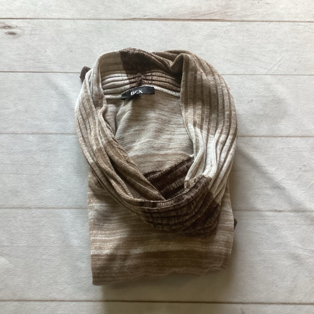 NWT Cowl Neck  Sweater Size Small